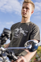 Men’s light graphite T-shirt featuring a 1932 Harley/Horse Race